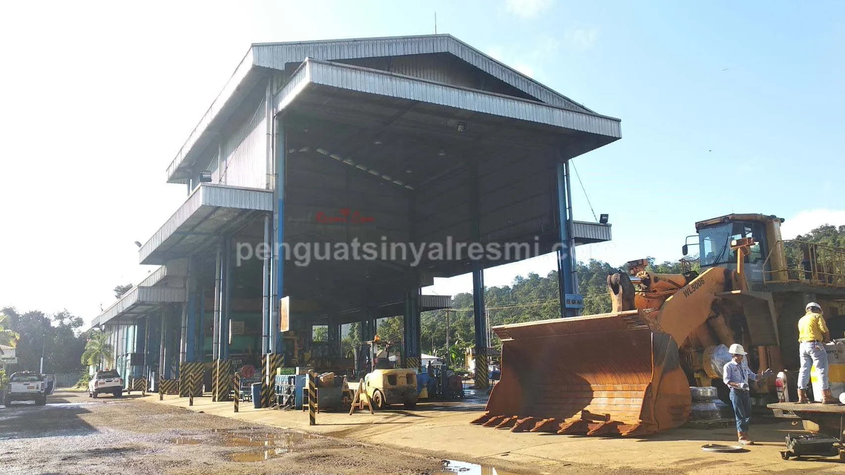 Pemasangan Penguat Sinyal Hp Repater United Tractors_ (6) copy